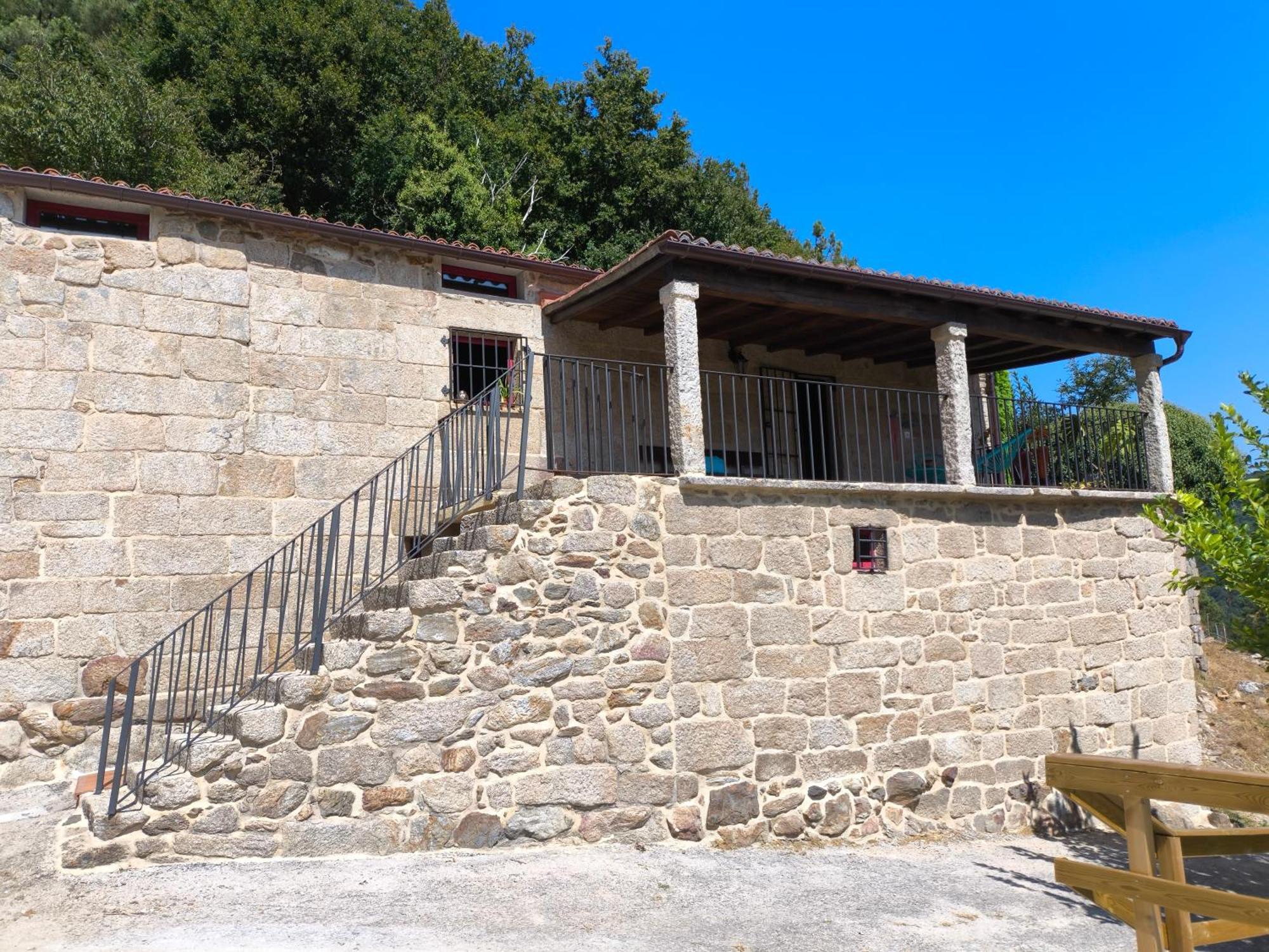Xiravai-Ribeira Sacra Villa Peares Exterior photo