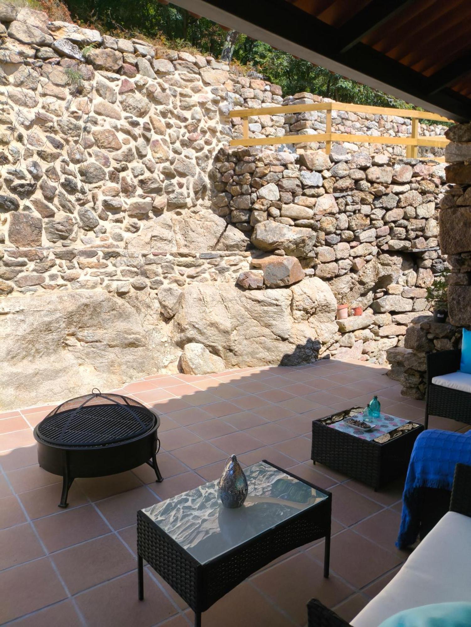 Xiravai-Ribeira Sacra Villa Peares Exterior photo